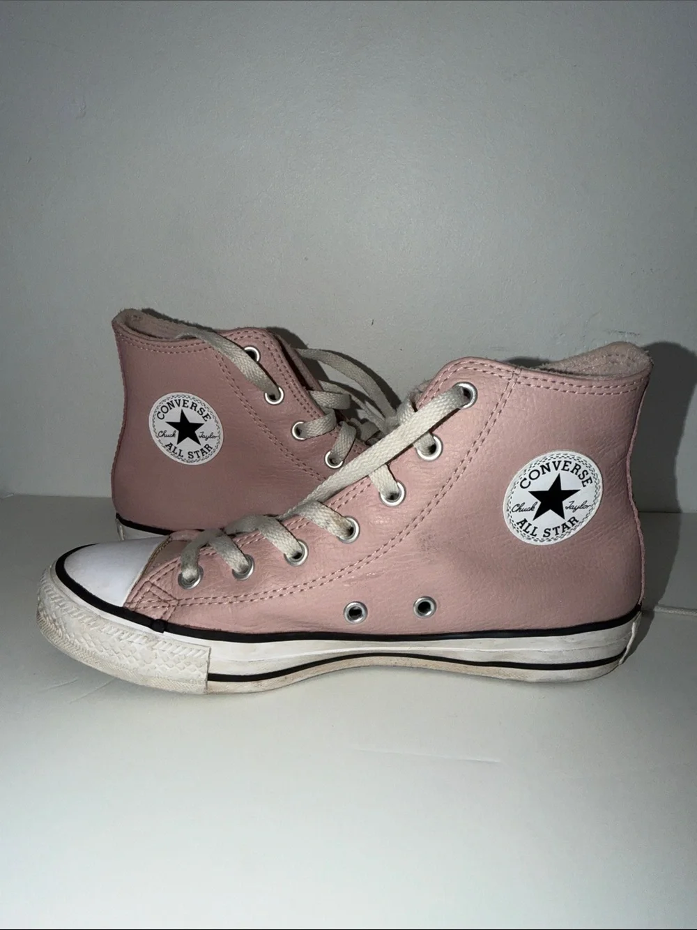Girls Mauve Pink High-Top converse chuck taylors leather